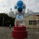 汕頭澄海玩具基地定制大型吉祥物玻璃鋼卡通雕塑