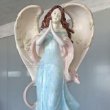 玻璃鋼抽象天使雕塑展示廣西柳州門(mén)診醫(yī)者仁心
