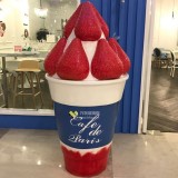 草莓芒果杯玻璃鋼雕塑珠海甜品店形象展示