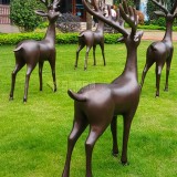 肇慶懷集清華園玻璃鋼鹿群雕塑園林景觀小品