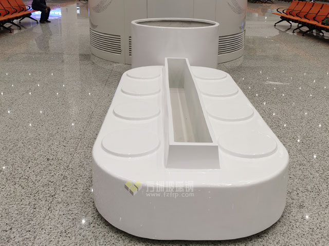 惠州北站玻璃鋼花箱組合樹池坐凳裝飾候車廳