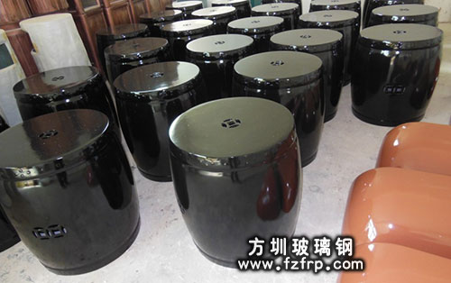 方圳玻璃鋼為深圳屋企家具設(shè)計(jì)定做的玻璃鋼邊幾圖