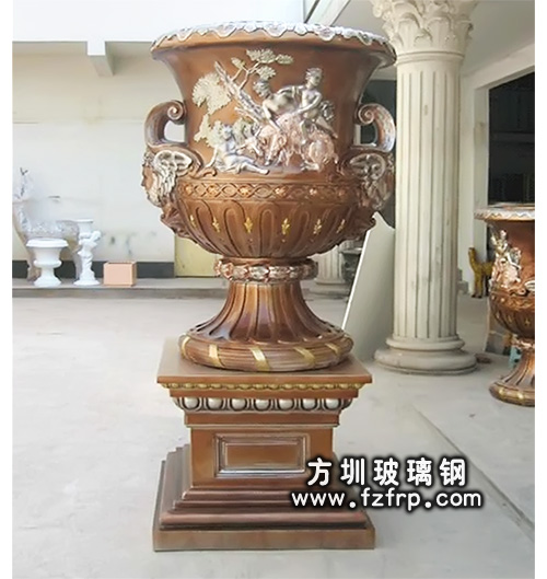 HP122獎杯型玻璃鋼室內(nèi)雕塑觀賞花盆